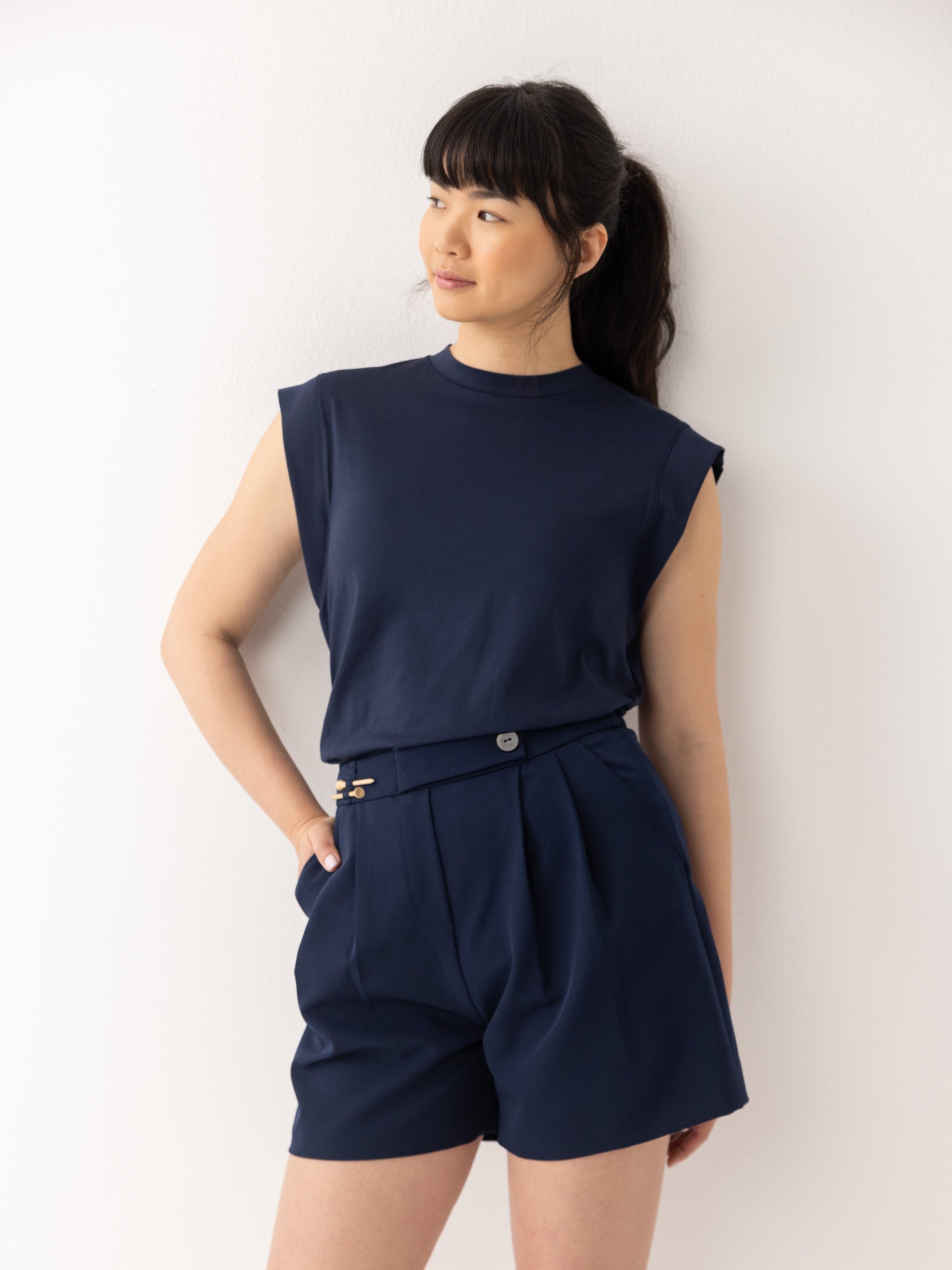 The High-Waisted Short - Navy