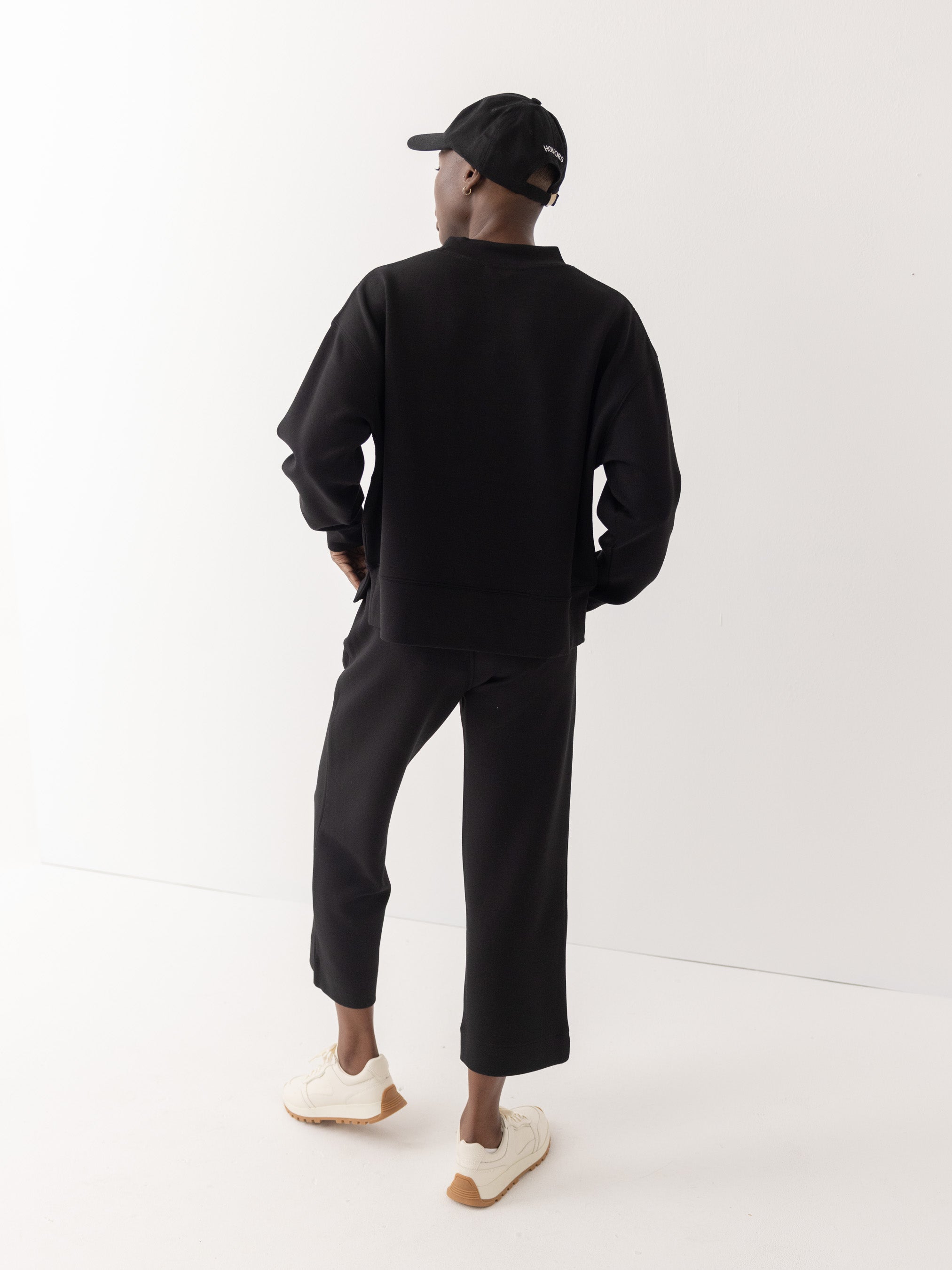 The Clubhouse Travel Pant - Black