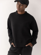 The Clubhouse Travel Pullover - Black